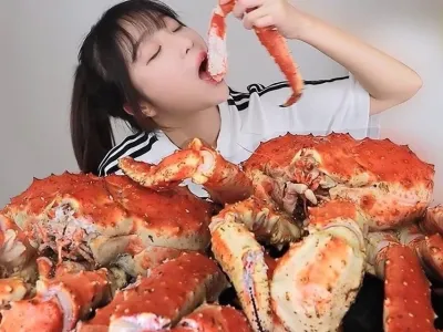 Nỗi Khổ Của 'YouTuber Nổi Tiếng Nhất Hàn Quốc': Tzuyang Ăn 40 Phần Vẫn Gầy