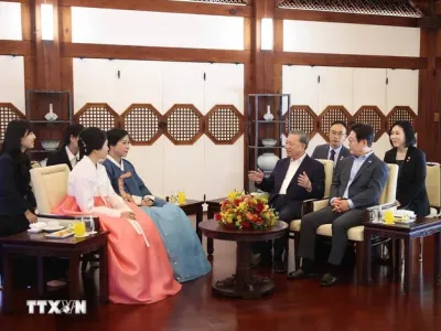 Tổng Bí Thư Tô Lâm Dự Tiệc Trà Thân Mật Cùng Tổng Thống Hàn Quốc Tại Nhà Xanh