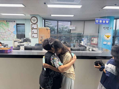 Sinh viên ngoại quốc ở Busan được trả lại tiền học phí bị thất lạc nhờ lòng tốt của người dân