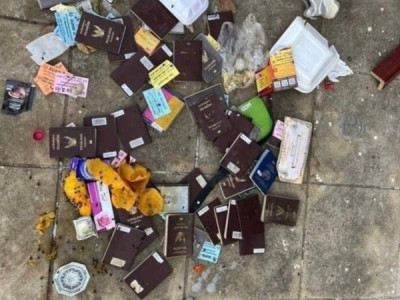 Hộ chiế.u ngoại quốc bị vứt đầy trong thùng rác Campuchia – “Hiểu rồi mới thấy rùng mình”