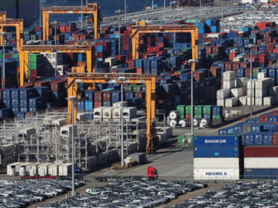 Chi phí vận chuyển container đến các điểm đến xuất khẩu chính tăng 3,3% trong tháng 11.