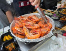 Lễ hội tôm tươi 홍성남당항 대하축제  Lễ hội Tôm cảng Namdang,  lần thứ 31 là lễ hội ẩm thực mùa thu tiêu biểu của Hồng nơi du khách có thể thưởng thức làn nước trong xanh của vịnh Cheonsuman v?