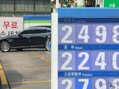 HQ: G:iá xăng chạm mức 2.498 won/lít… Đây là g:iá ghi nhận tại một trạm xăng ở khu vực Seoul.