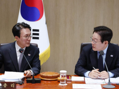 Cuộc điều tra của chính phủ về thảm họa thiết quân luật làm dấy lên lo ngại về cuộc thanh trừng chính trị trong quân đội và các quan chức công quyền