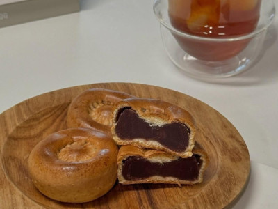 Những món ăn nên thử và mua sắm ở Gyeongju, từ bánh mì Hwangnam đến những món quà lưu niệm lấy cảm hứng từ vương miện