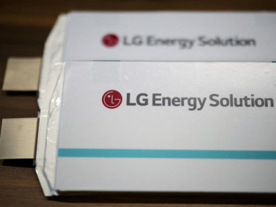 LG Energy Solution ký hợp đồng cung cấp trị giá 1,39 tỷ đô la với Mercedes-Benz