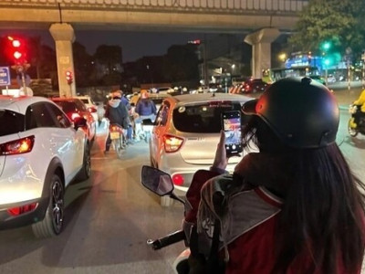 Việt Nam xem xét chi trả tiền thưởng cho người tố giác vi phạm giao thông