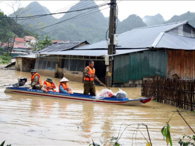 Bão chồng bão và bài học ứng phó từ sớm, từ xa