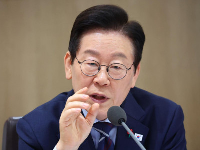 Lee nói rằng vũ khí hạt nhân của riêng Hàn Quốc là 'bất khả thi'