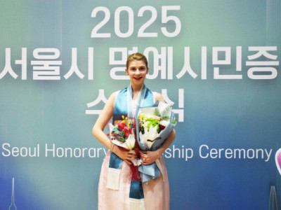 Những đóng góp về văn hóa của nghệ sĩ Đức đã mang lại danh hiệu công dân danh dự cho Seoul