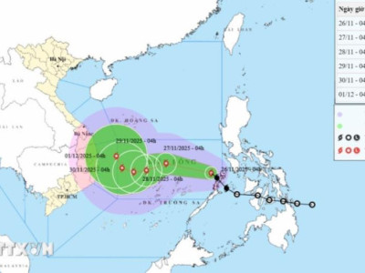 Dự báo bão số 15 có khả năng mạnh thêm, di chuyển phức tạp trên biển Đông