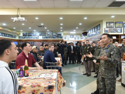 Tổng tham mưu trưởng JCS, chỉ huy USFK thăm tiểu đoàn an ninh của Bộ Tư lệnh Liên Hợp Quốc