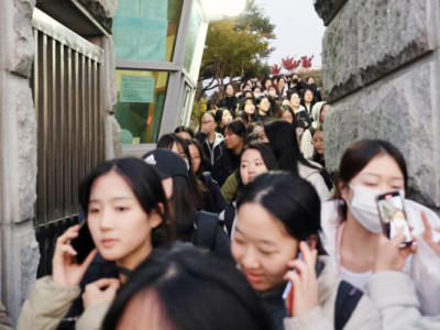 Các công ty tài chính cắt giảm các chương trình khuyến mãi liên quan đến kỳ thi khi lợi nhuận giảm, lãi suất tăng