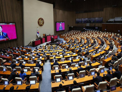 Tổng thống công bố ngân sách thường niên kỷ lục, nhấn mạnh AI là ưu tiên quốc gia