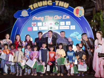 Ấm áp tình thương trong “Đêm hội Trung thu cho em”