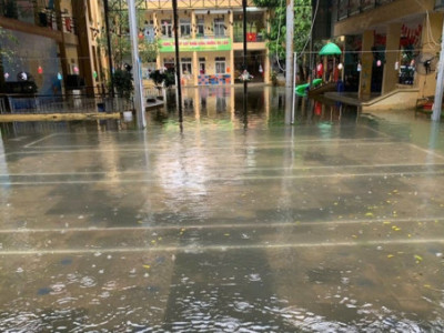 Nhiều trường ở Hà Nội tiếp tục học trực tuyến, một số trường cho học sinh đi học trở lại vào ngày 8/10