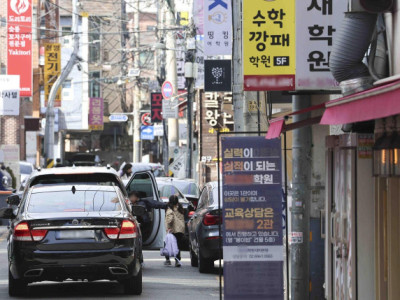 Phản ứng trái chiều khi các nhà lập pháp nhắm mục tiêu vào giáo dục tiếng Anh sớm