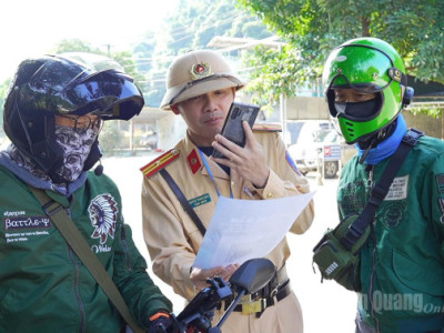 Bảo đảm an toàn giao thông dịp cuối năm