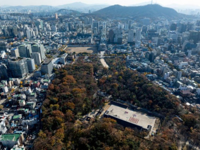 Cơ quan Di sản Hàn Quốc công nhận đền Jongmyo là khu di sản thế giới.