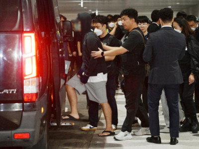 Cảnh sát chuyển 66 nghi phạm lừa đảo Campuchia sang cơ quan công an