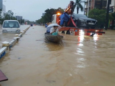 Đã có 2 người chết, 5 người mất tích trong mưa lũ tại Huế