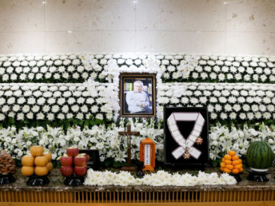 Các diễn viên khác tưởng nhớ cố diễn viên Lee Soon-jae vào ngày thứ 2