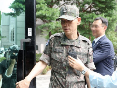 Bộ Quốc phòng sa thải chỉ huy trưởng máy bay không người lái vì cuộc điều tra thiết quân luật