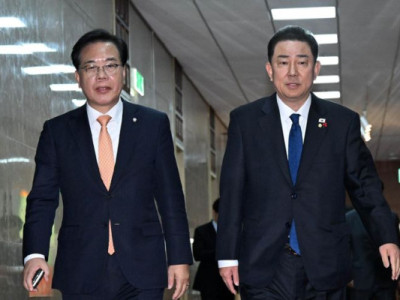 Đảng đối lập cáo buộc cố vấn đặc biệt thiên vị đảng phái, yêu cầu điều tra